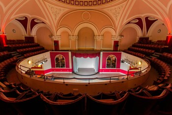 Theater Show