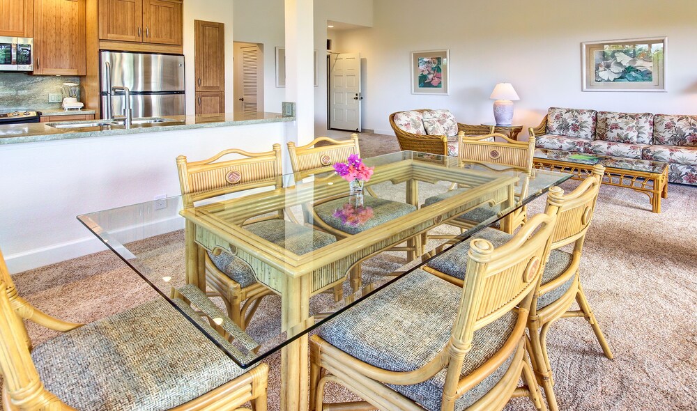 Condo, 1 Bedroom, 2 Bathrooms, Garden View - In-Room Dining