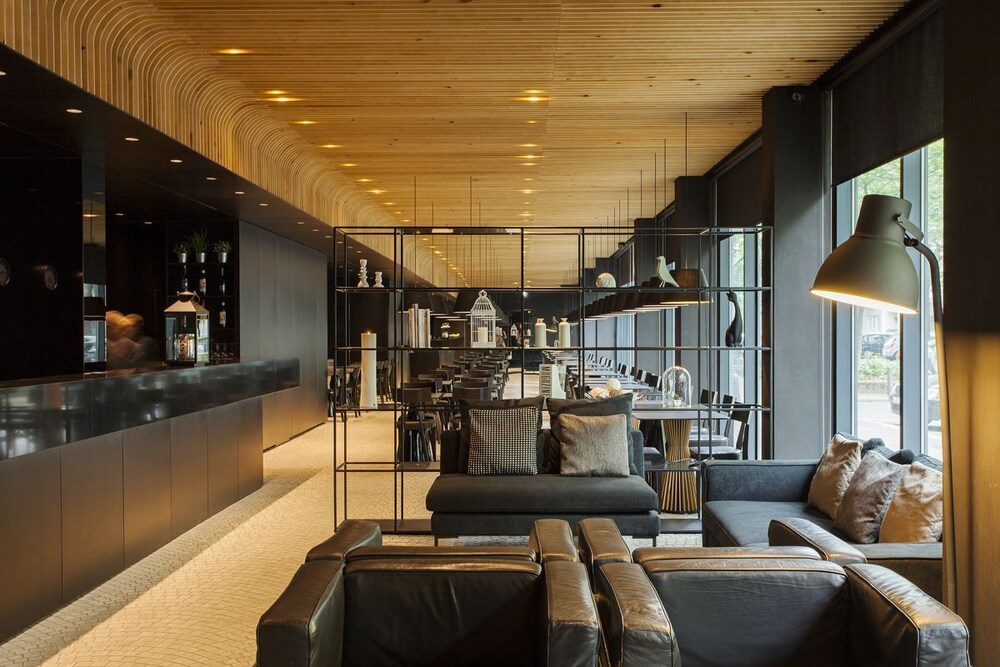 Hotel Bar