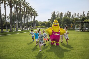 Childrens Play Area - Outdoor
