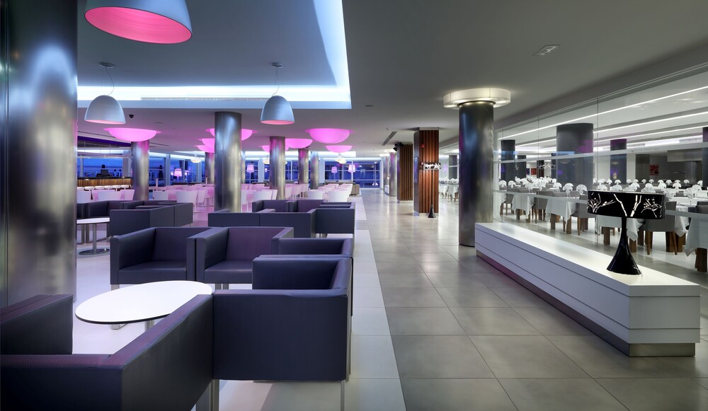 Hotel Lounge