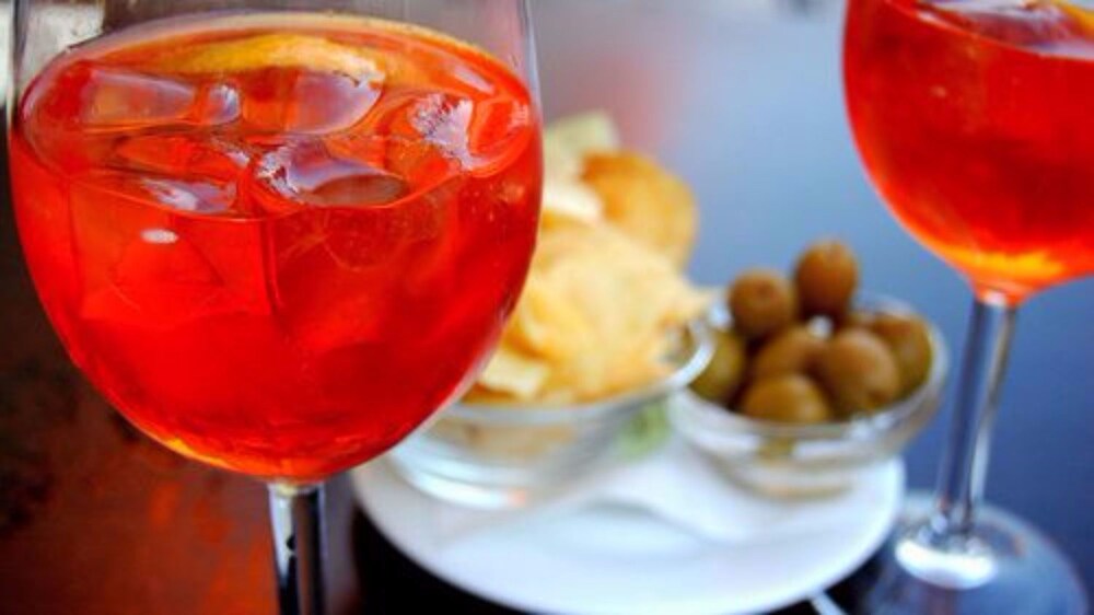 Hotel Bar
