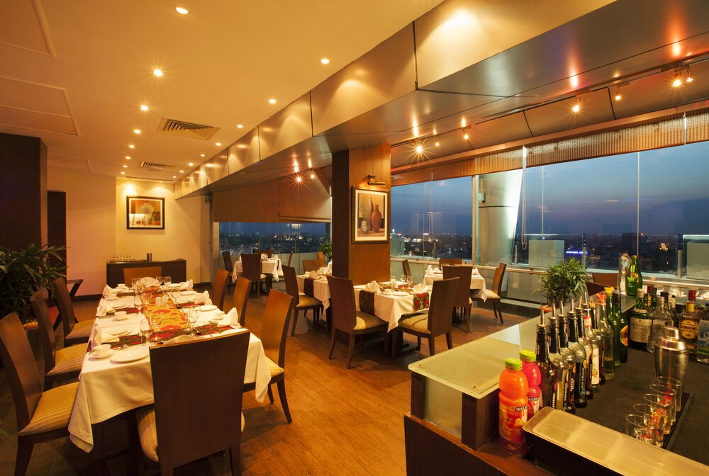 Hotel Bar