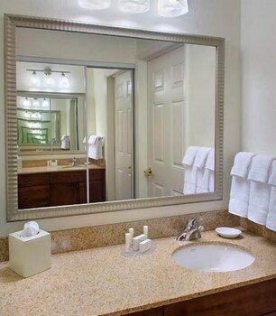 Suite, 1 Bedroom - Guestroom