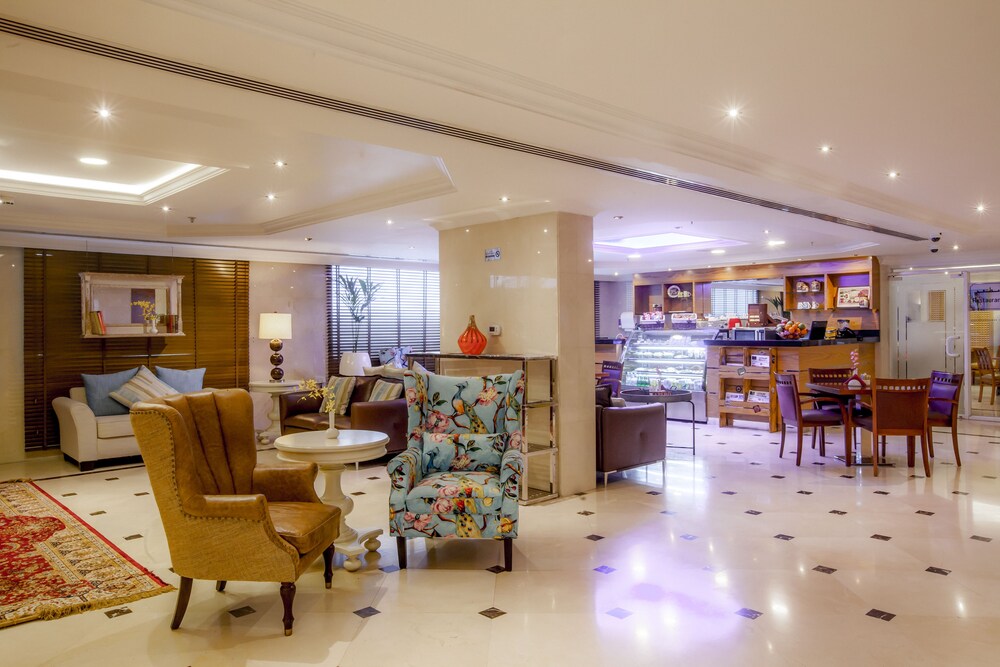 Lobby-Lounge