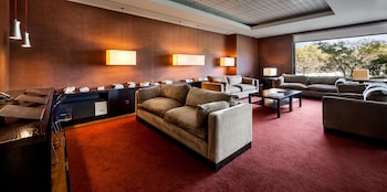 Executive Lounge