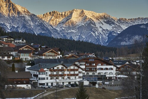 Mountains Hotel
