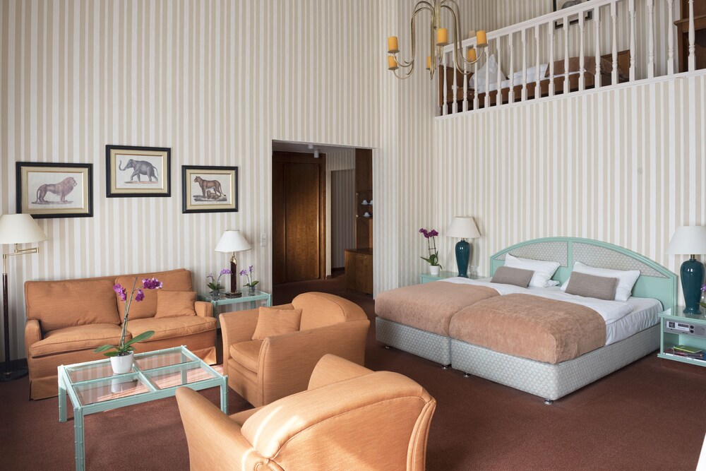 Guestroom
