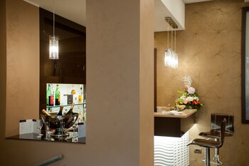 Hotel Lounge