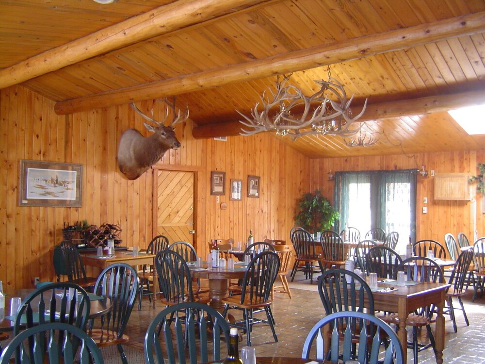 Family Dining