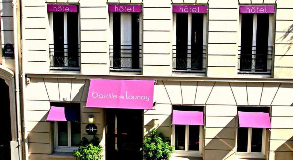 Front of property, Hôtel Bastille De Launay