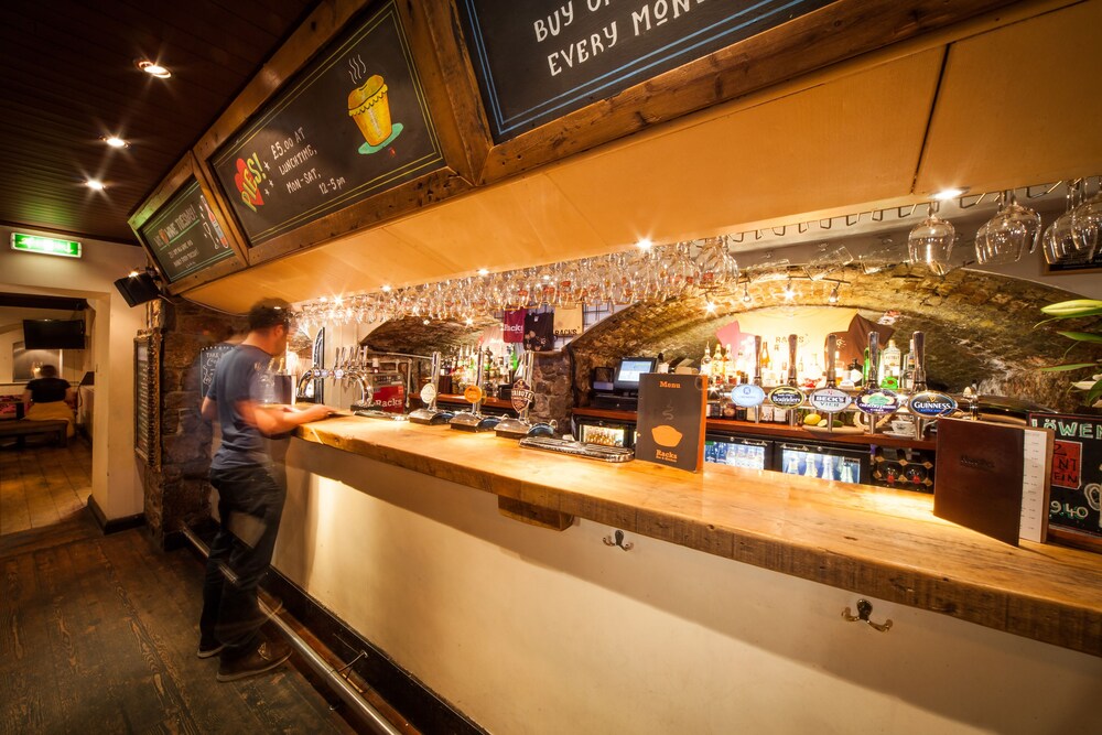Hotel Bar