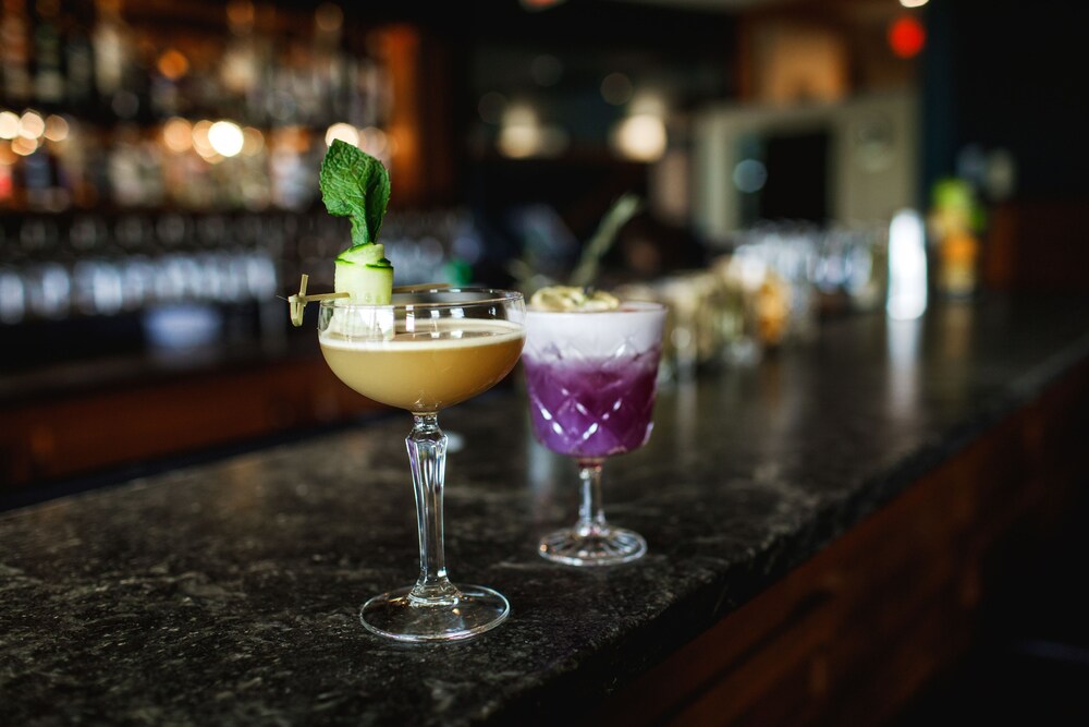 Hotel Bar