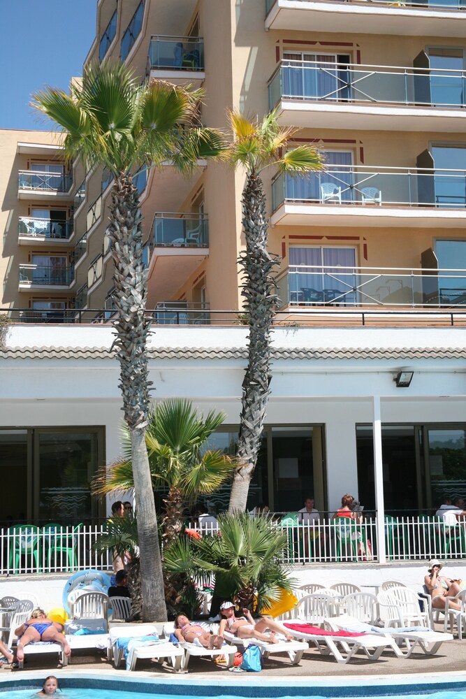 Outdoor pool, Hotel Reymar Playa