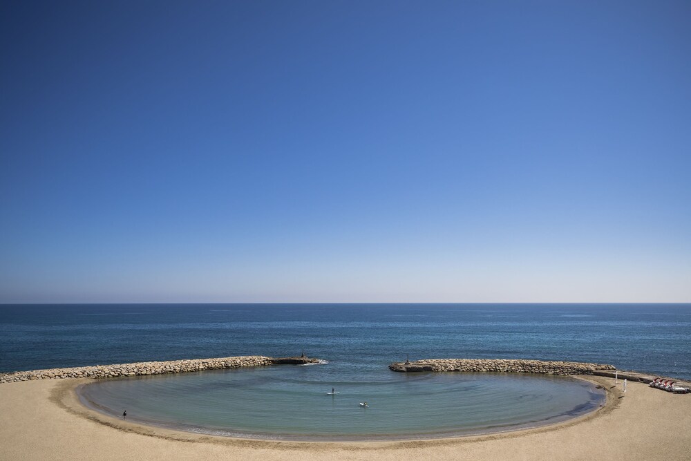 Beach/Ocean View
