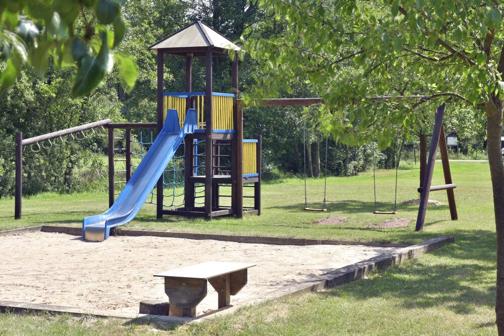 Childrens Play Area - Outdoor