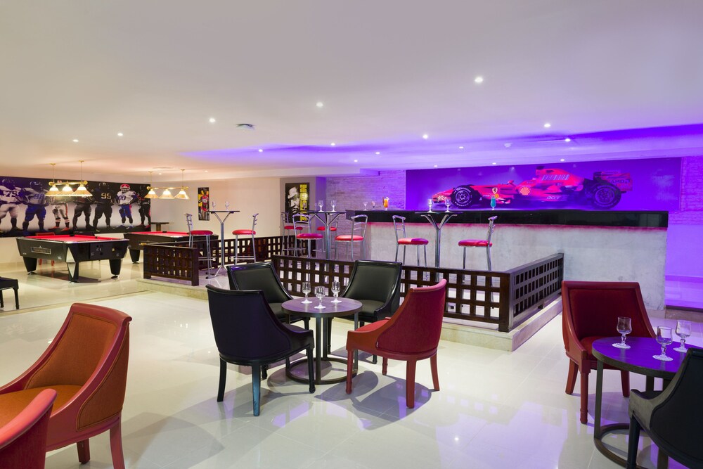 Hotel Bar