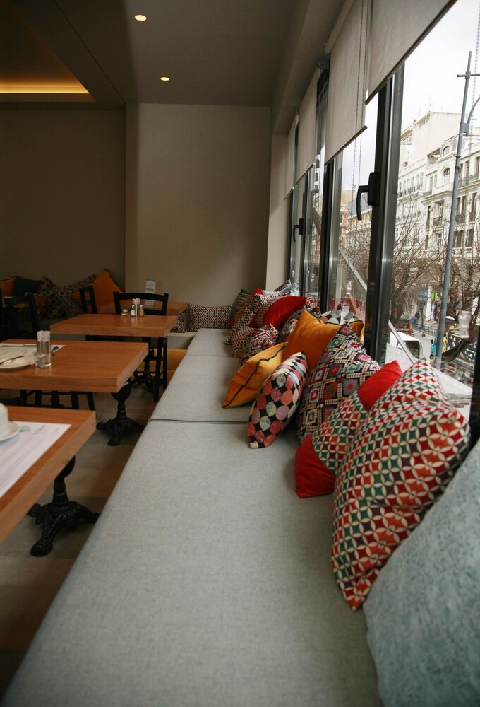 Hotel Lounge