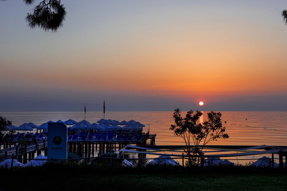 ชายหาด