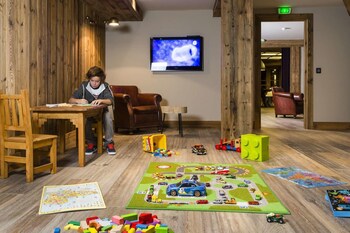 Childrens Play Area - Indoor