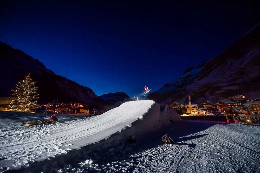Skiing