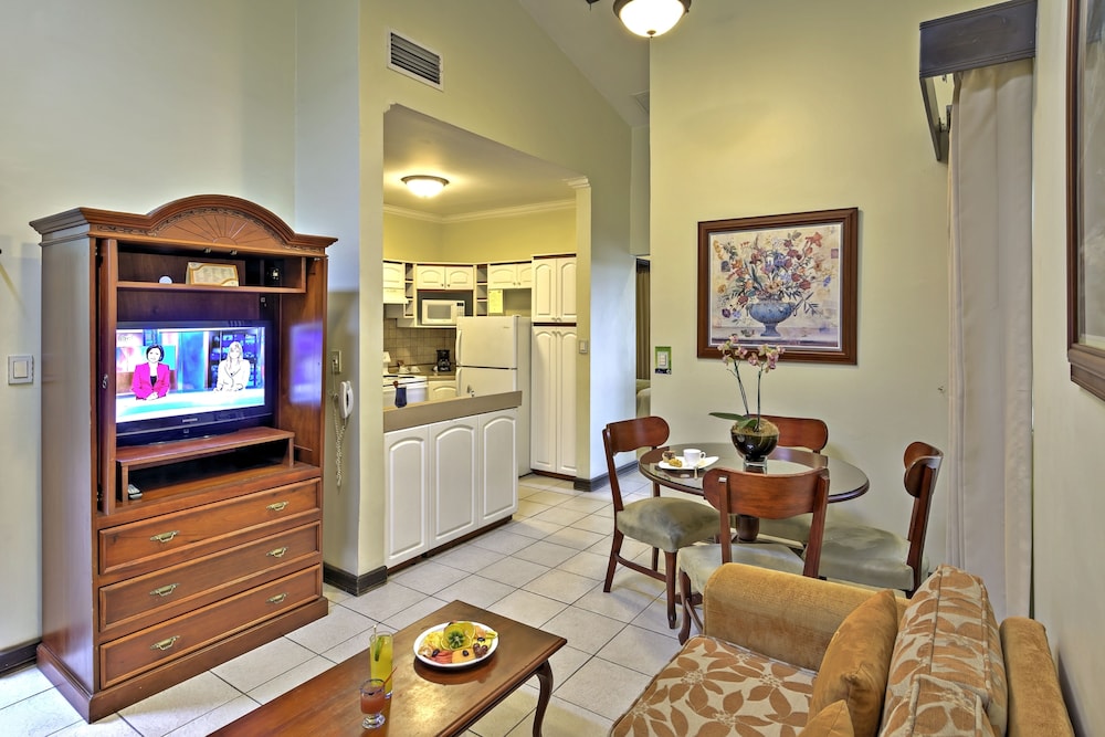 Standard Suite, 2 Bedrooms - Guestroom