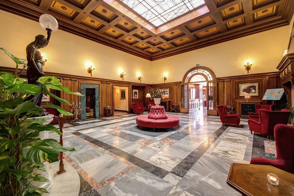 Hall