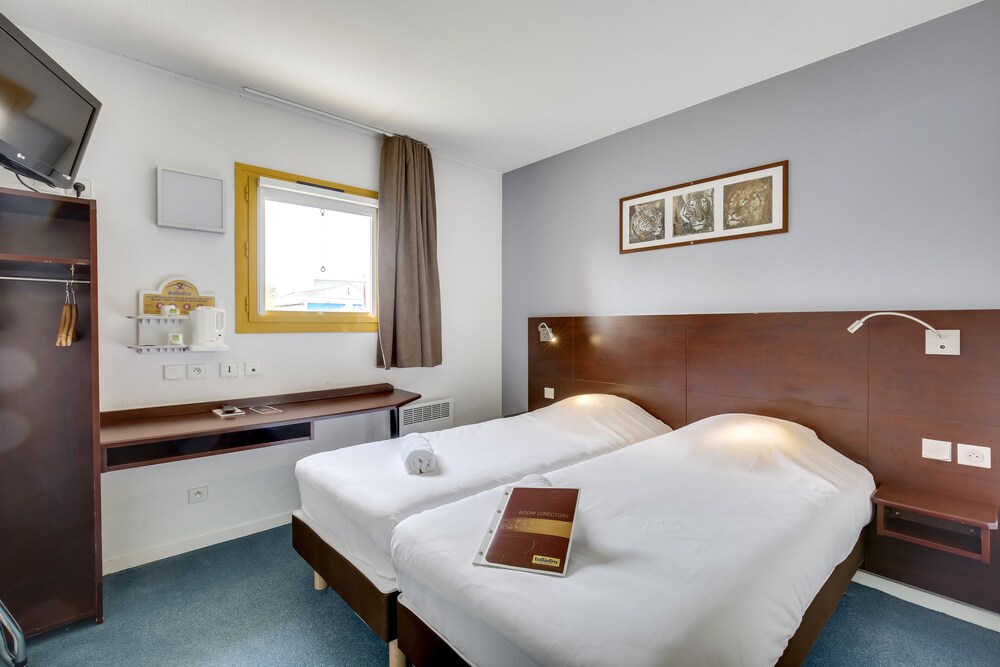 Guestroom