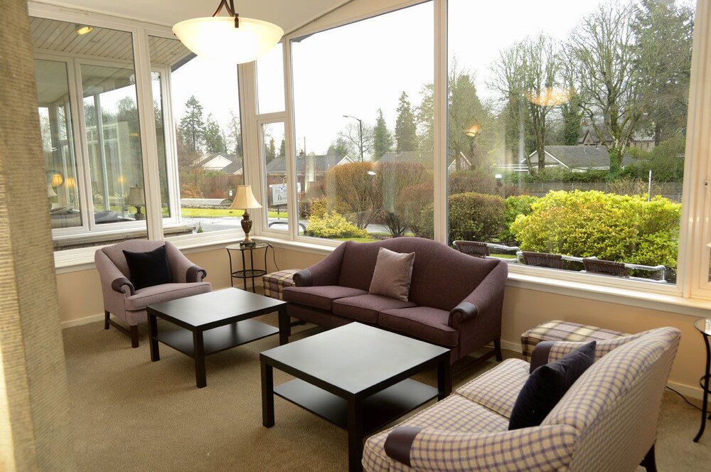 Executive Lounge
