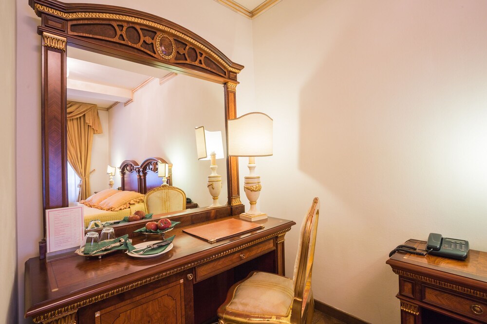 In-Room Business Center