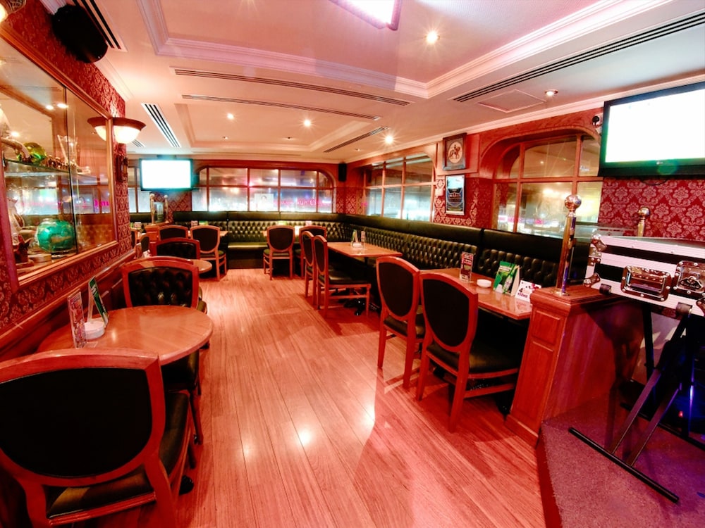 Hotel Bar