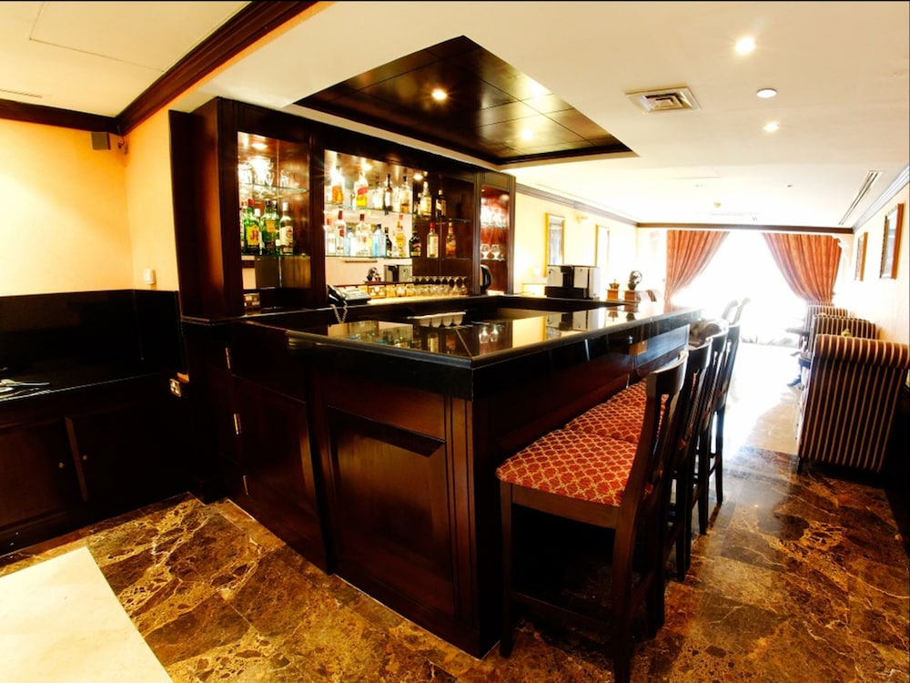 Executive Lounge