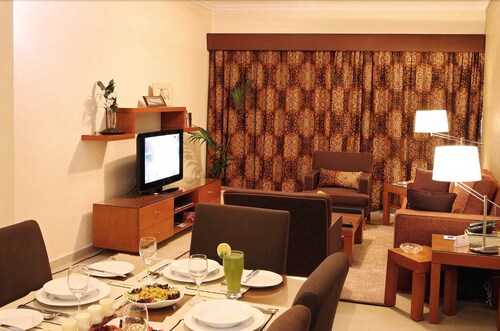Suite, 1 Bedroom - Living Area