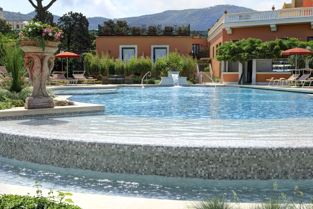 Infinity Pool