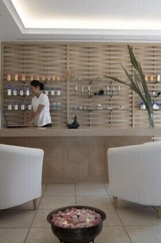 Spa Reception
