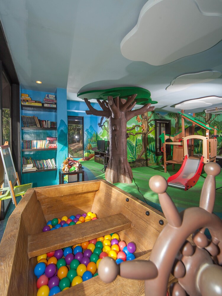 Childrens Play Area - Indoor