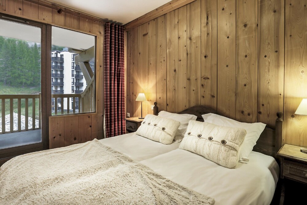 Apartment, 1 Bedroom (7 Guests) - Guestroom