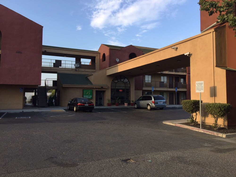 Hotel Front - Evening/Night