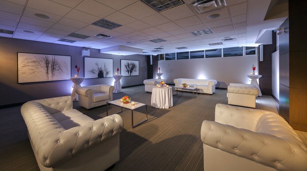 Executive Lounge
