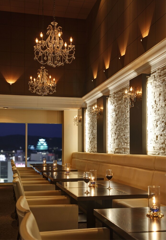Hotel Lounge