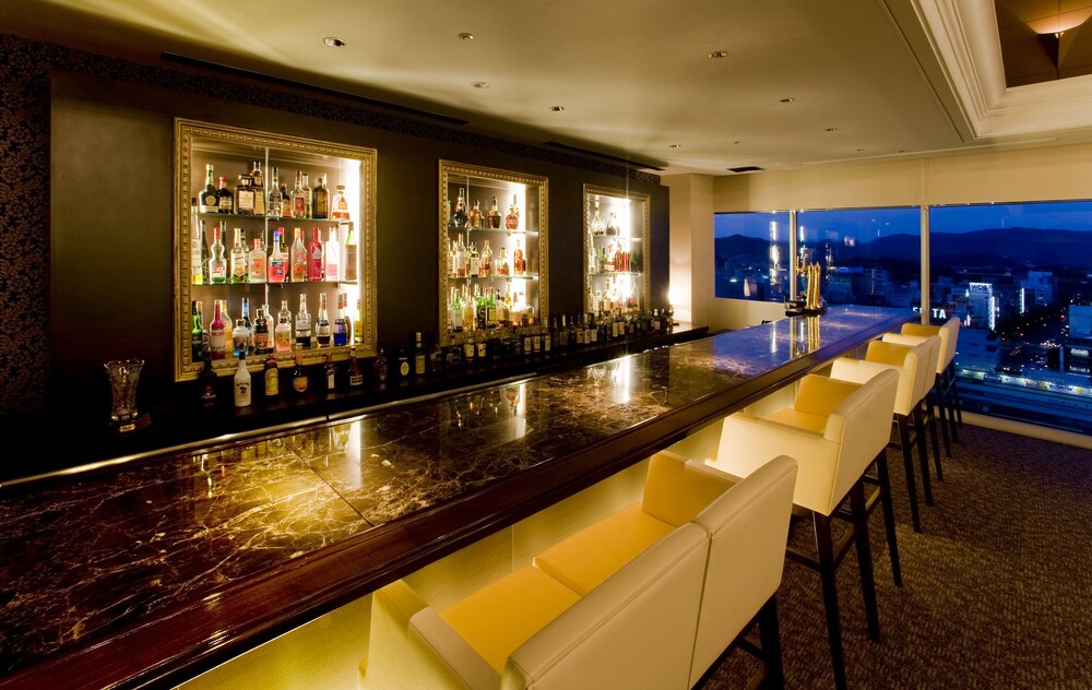 Hotel Lounge