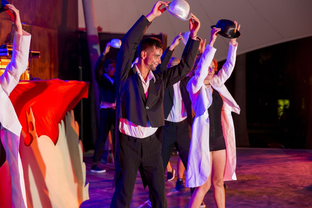 Theater Show