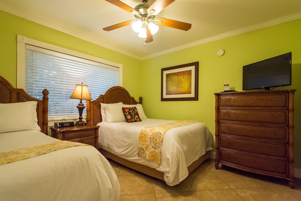 Suite, 2 Double Beds (Preferred Suite) - Guestroom