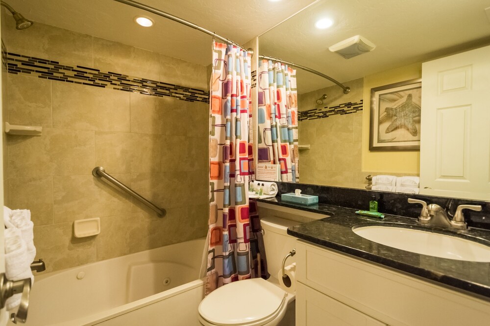 Suite, 2 Double Beds (Preferred Suite) - Bathroom