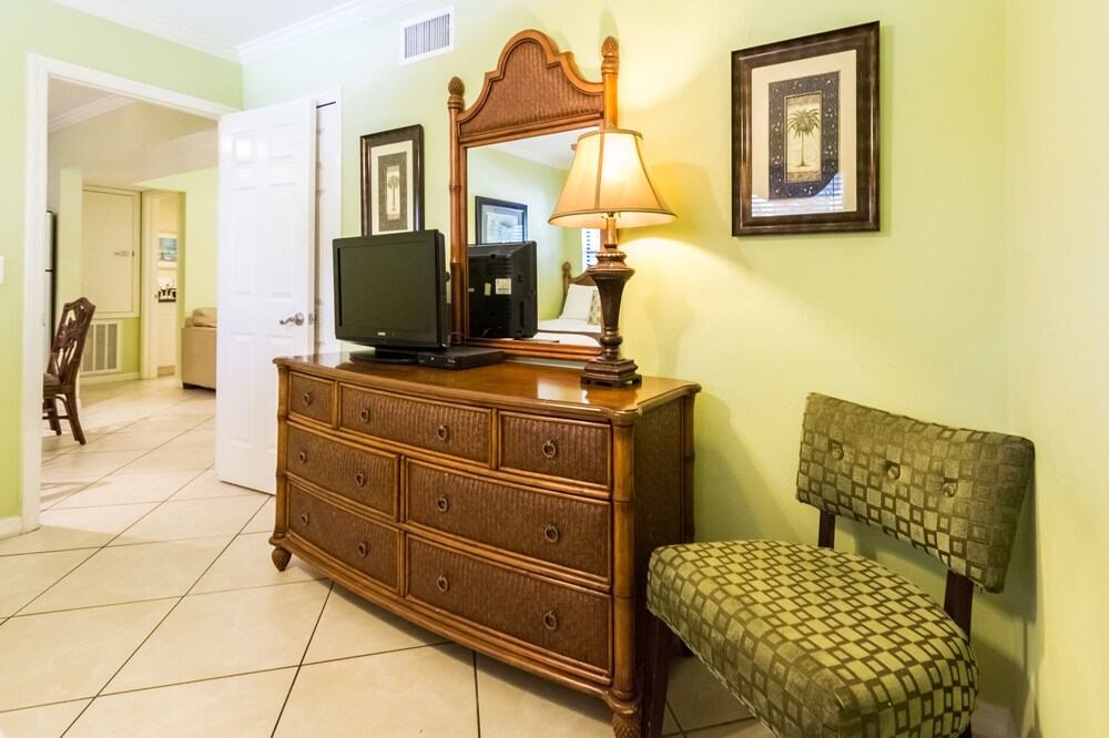 Family Suite, 2 Bedrooms (Preferred Suite) - Guestroom