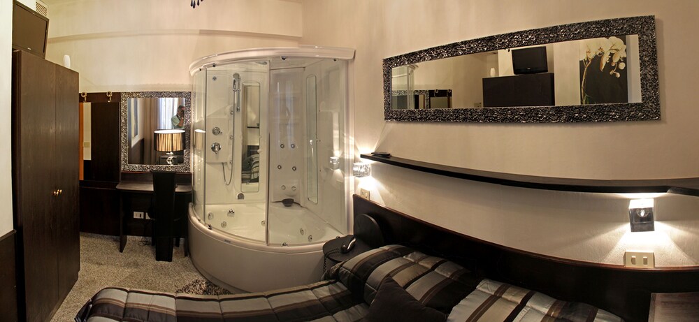 Jetted Tub
