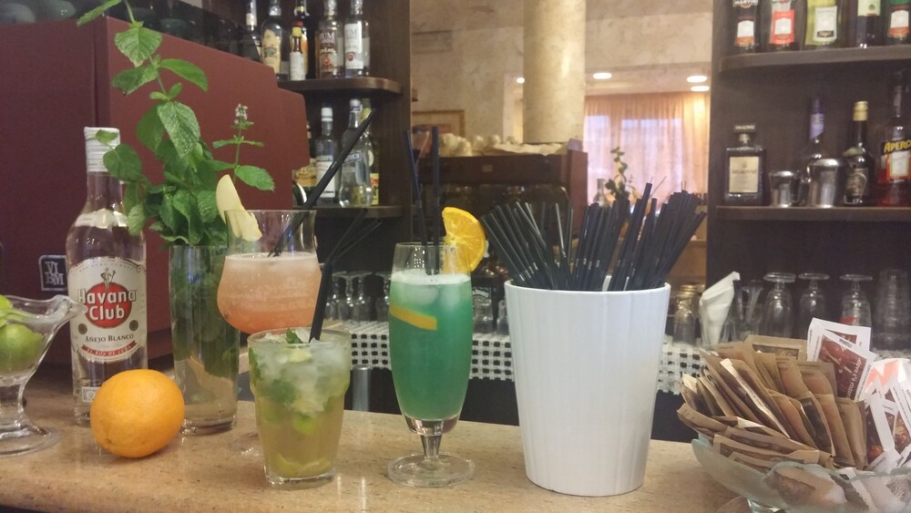 Hotel Lounge