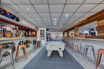 Sports Bar