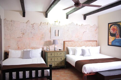 Hotel Doña Elvira