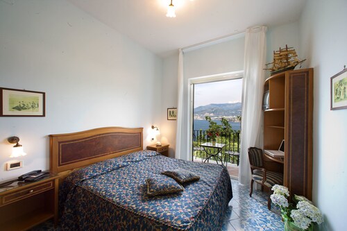 Hotel La Tonnarella
